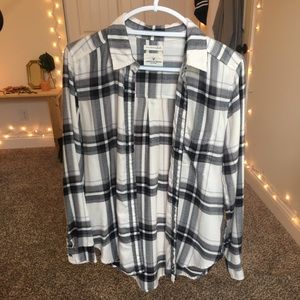 BUNDLE American Eagle flannel/forever21 flannel!!!